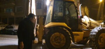 Başkan Çiftçi çalışmaları gece geç saatlere kadar takip etti