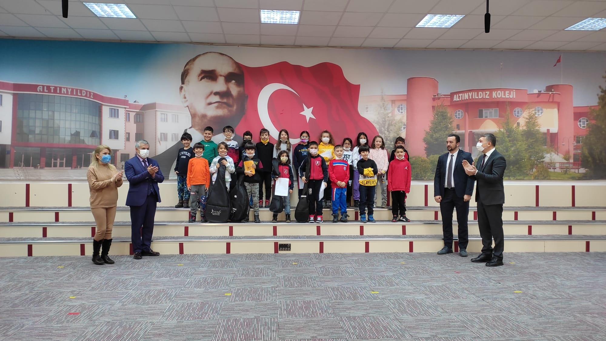 İLKÖĞRETİM ALTINYILDIZIN ALTIN PARMAKLARI