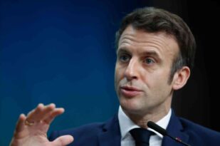 Fransa Cumhurbaşkanı Macron: “Rusya’ya askeri ve ekonomik yaptırım uygulanacak”