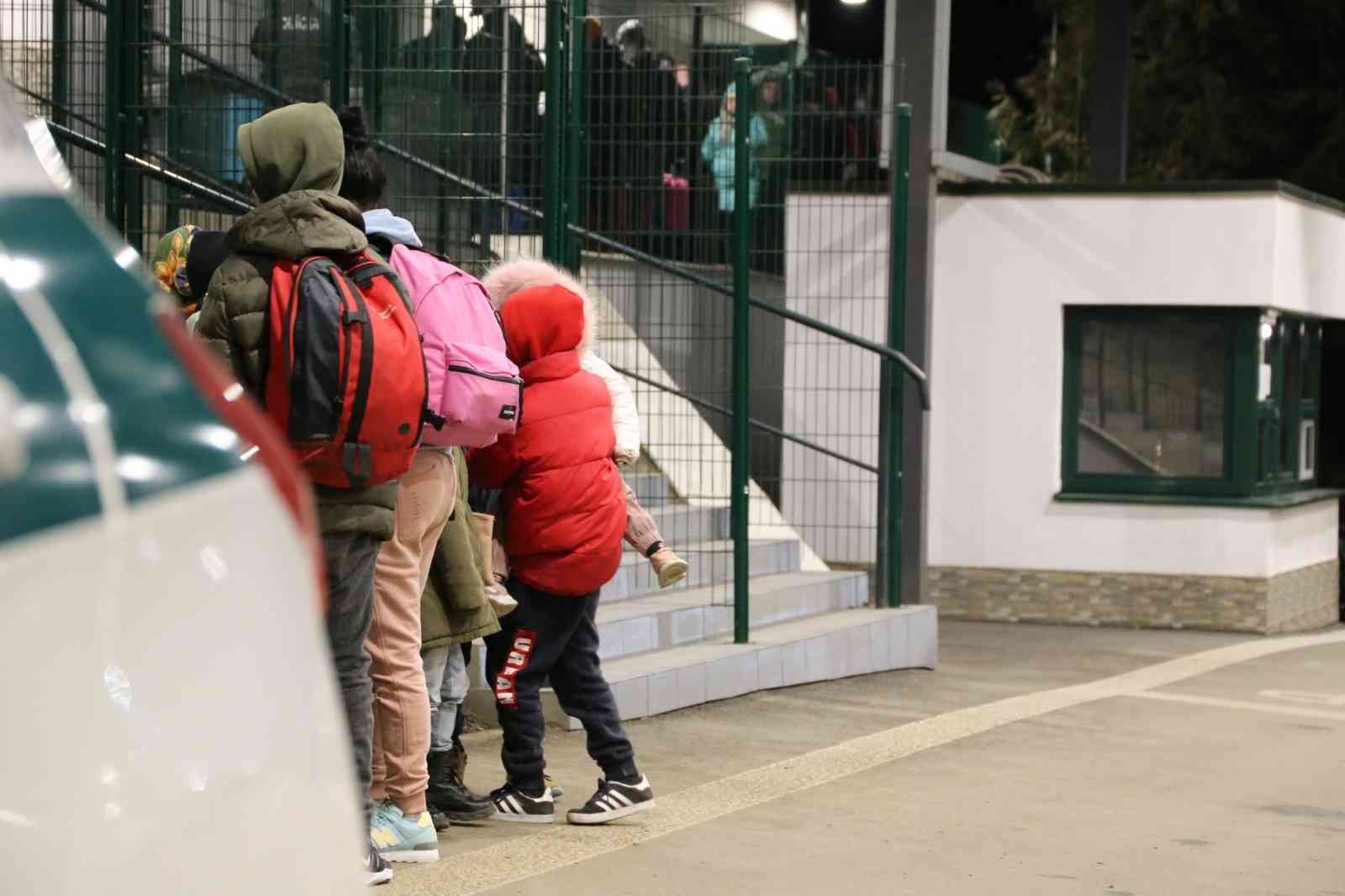 Slovakya’da OHAL ilan edildi