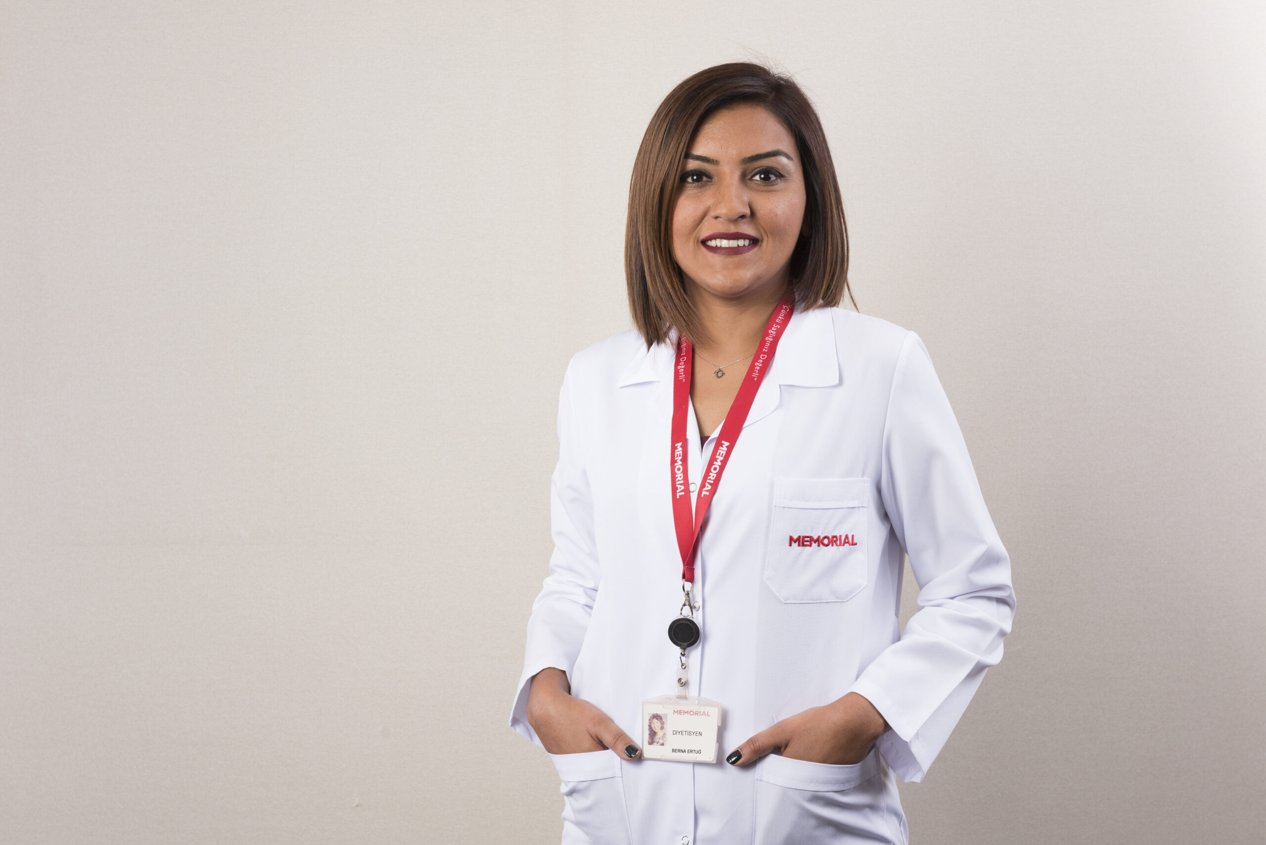 HASTALIKLARA KARŞI SOĞANA SOFRALARINIZDA SIKÇA YER VERİN