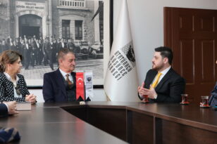 Laiklik, birileri kafasına göre din uydurmasın diye var