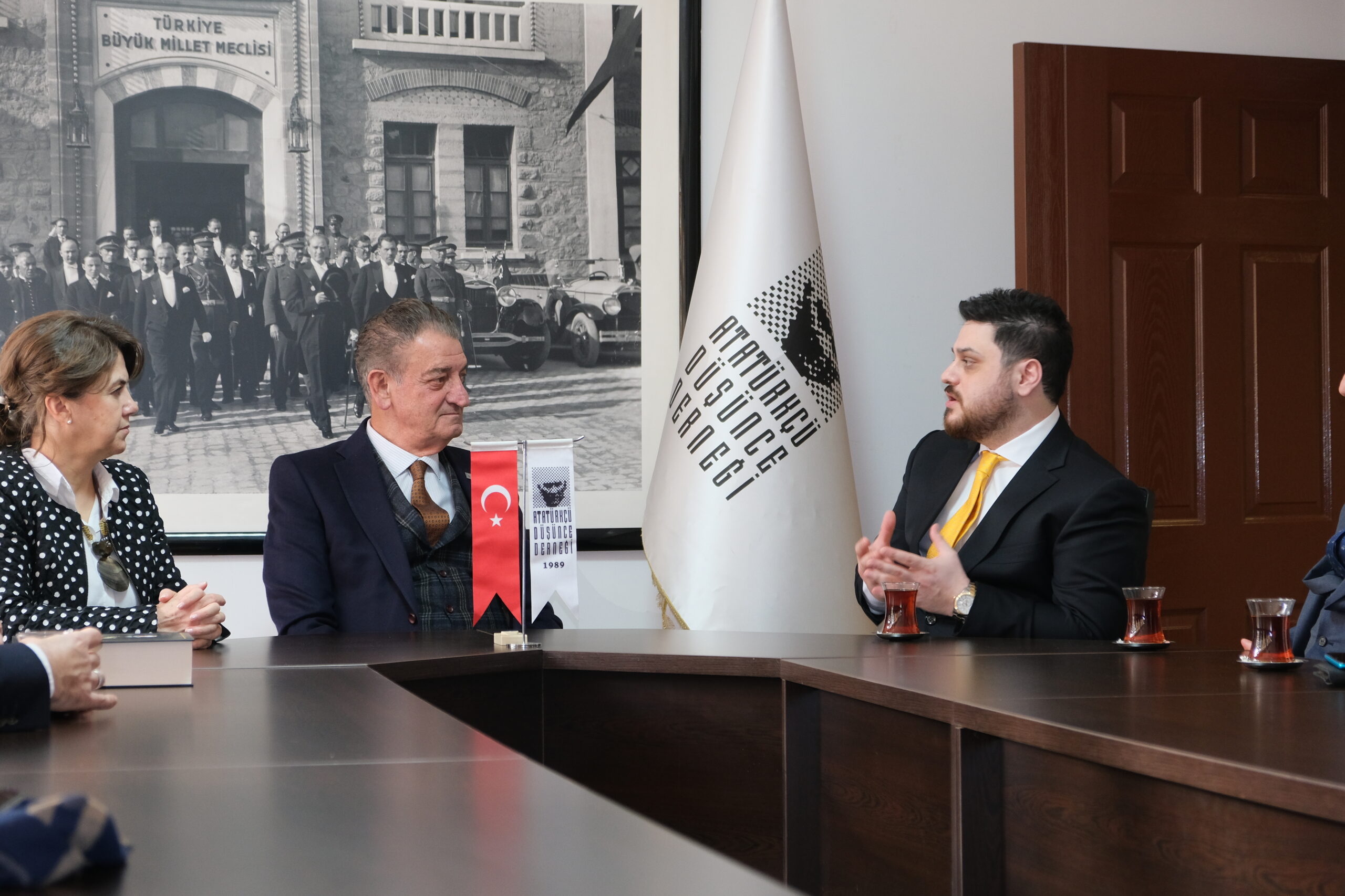 Laiklik, birileri kafasına göre din uydurmasın diye var