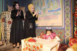 Emine Erdoğan, Özbekistan Cumhurbaşkanı Mirziyoyev’in eşi Ziroat Mirziyoyeva ile görüştü