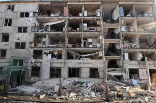 Harkov Belediyesi: “998’i sivil yaşam alanı olan bina bombalandı”