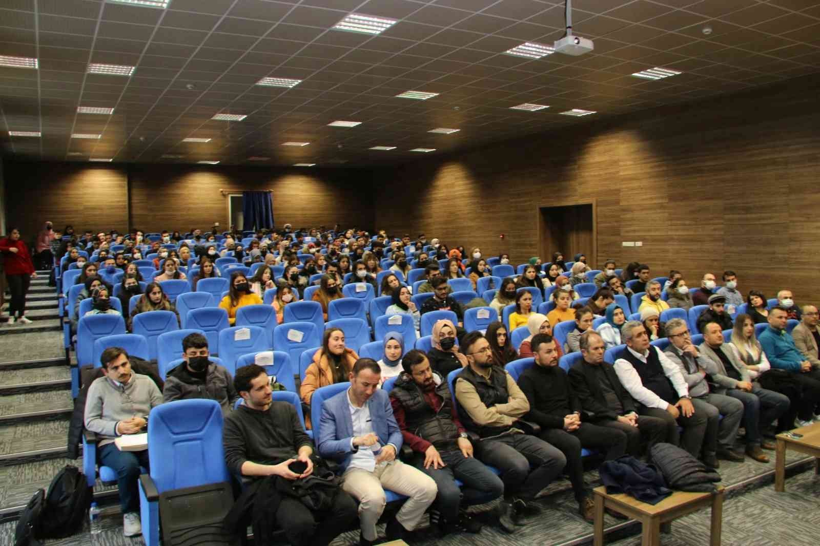 NEVÜ’den ’Mehmet Âkif Ersoy ve İstiklâl Marşı’ konulu konferans