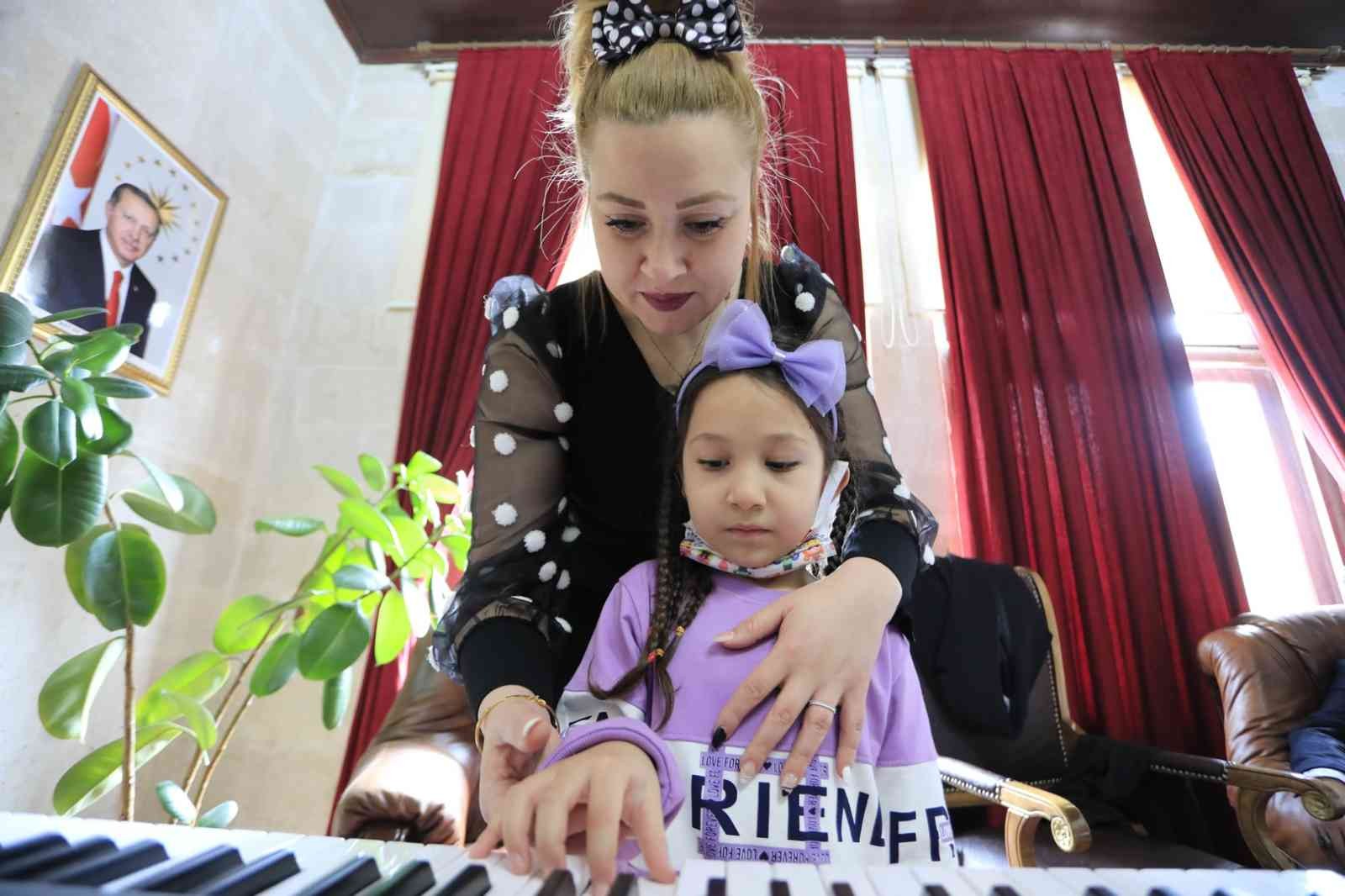 Piyano kurs kayıtları için mülakat yapıldı