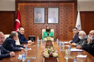 Rektör Aktekin projeleri anlattı
