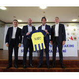 1907 FENERBAHÇE DERNEĞİ’DEN FENERBAHÇE KADIN FUTBOL TAKIMI’NA DESTEK