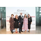 “KADINLAR OMUZ OMUZA”