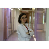 Kadınlar vedalı ve yaslı döngüler yaşıyor