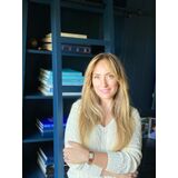 GEÇMİŞ YAŞANTILARININ YARALARIYLA BAŞA ÇIKMAYA ÇALIŞAN İKİ İNSANIN MASALSI AŞKINI ANLATAN KİTAP “BAĞ”