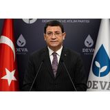 ‘Nitelikli insan gücümüzü kovmaya çalışarak bu ülkeye daha fazla zarar vermeyin’