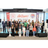 Arzum 14 yıldır satrançta kadının yanında