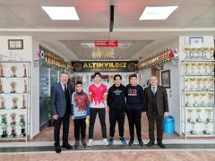 ALTINYILDIZLI ŞAMPİYON TENİSCİLER AKSARAY’DA