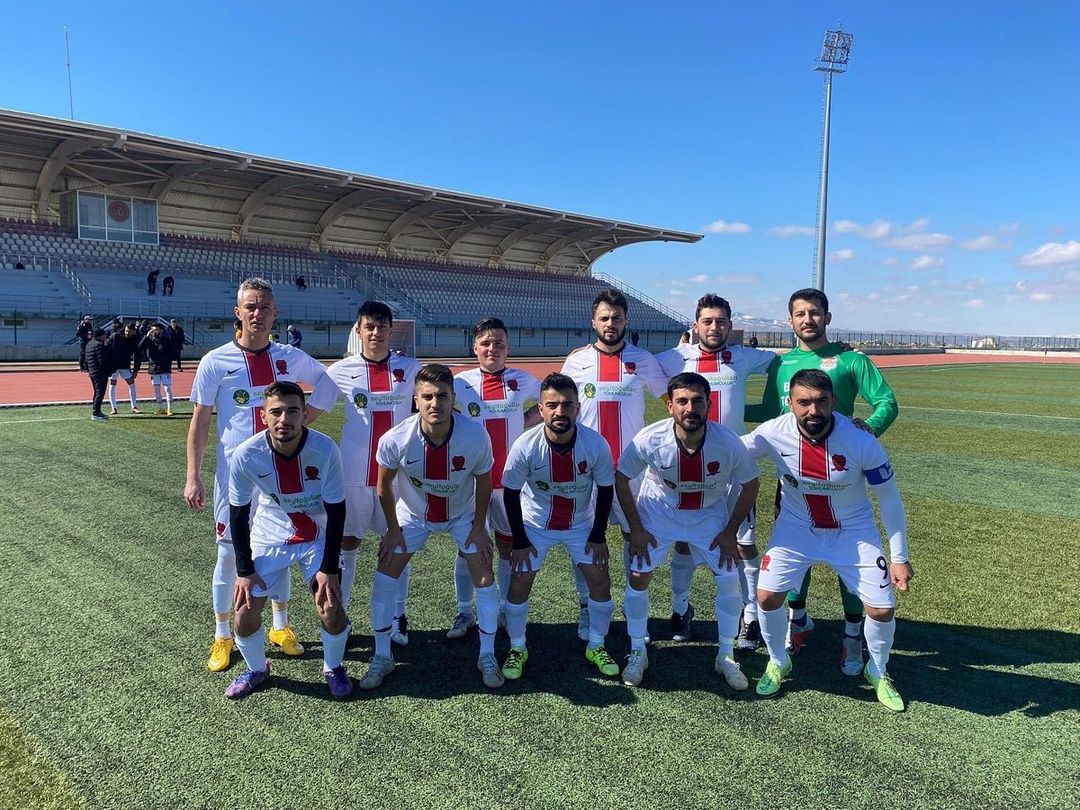 Başkan Aksoy’dan şampiyona kutlama