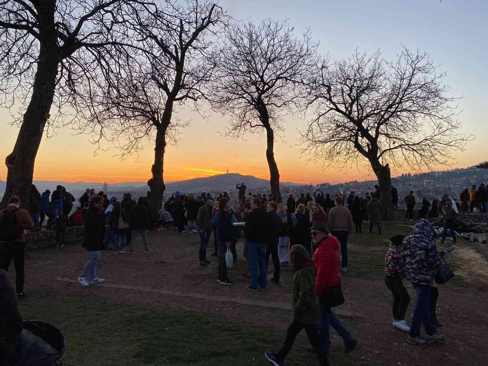 Bosna Hersek’teki Sarı Kale’de iftar geleneksel top atışıyla açıldı