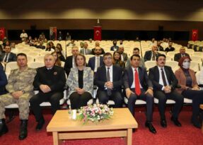 NEVÜ’de ’Ben Olsaydım’ temalı Bağımlılıkla Mücadele Çalıştayı başladı
