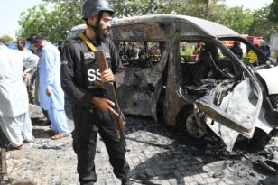 Pakistan’da minibüste patlama: 4 ölü, 3 yaralı