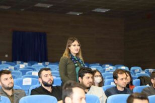 Rektör Aktekin, üniversitede görevlerine yeni başlayan öğretim elemanlarıyla bir araya geldi