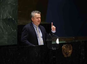 Ukrayna’nın BM Daimi Temsilcisi Kislitsa: “Bizim dünyamız buzdağları arasında tehlikeli şekilde ilerliyor ve dünyamızı bir Titanic sayabiliriz”