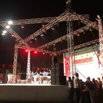 Amfi tiyatro kiraya verilecek