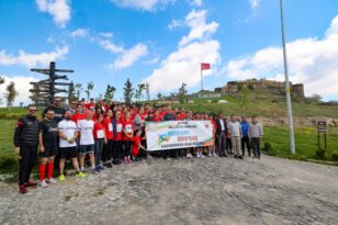 Nevşehir’de `Ekranı kapat, dünyaya koş` etkinliği düzenlendi