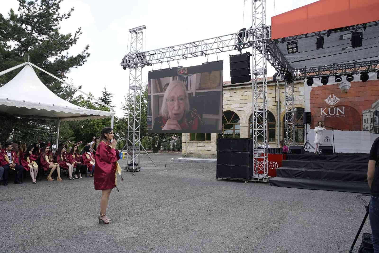 KÜN’de ilk lisans mezuniyet töreni gerçekleştirildi