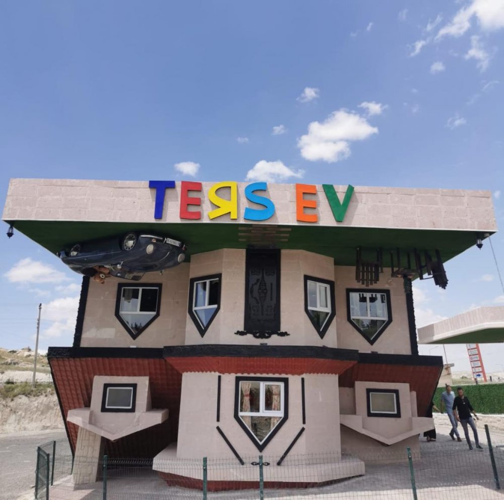 Kapadokya’nın ilk ve tek “Ters Evi” Ortahisar’da açıldı