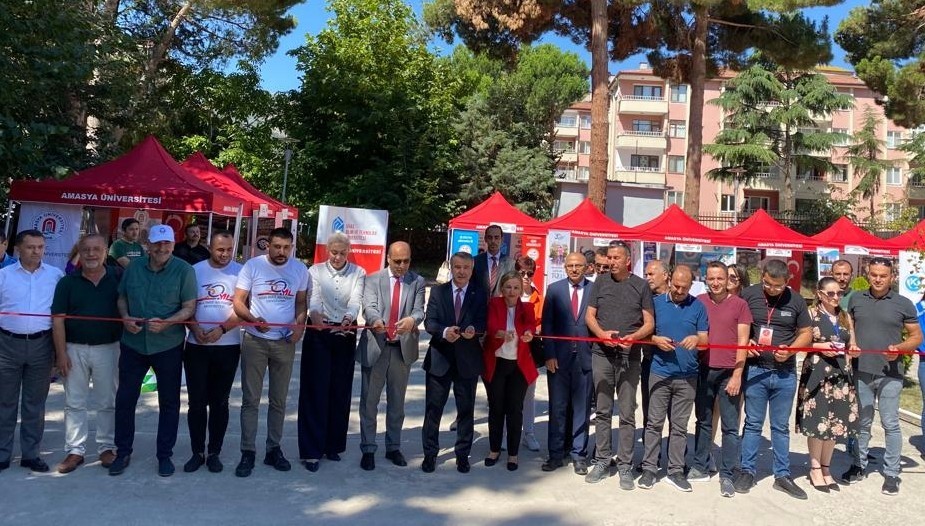 NEVÜ, Üniversite Adayı Amasyalı gençlerle buluştu