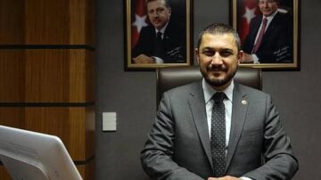 “Başarılı ve sağlıklı bir eğitim öğretim yılı diliyorum”