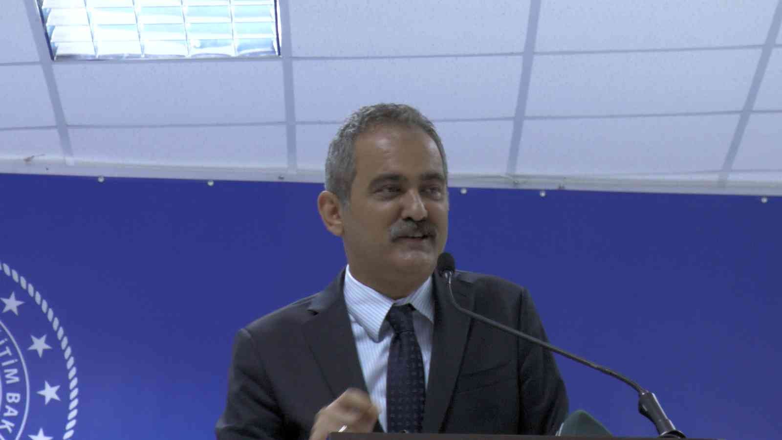 Milli Eğitim Bakanı Özer: “Okul yöneticilerimizi ve öğretmenlerimizi kimseye muhtaç etmeyeceğiz”