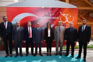 Resepsiyona Başkan vekili Leblebici ve yönetimi katıldı