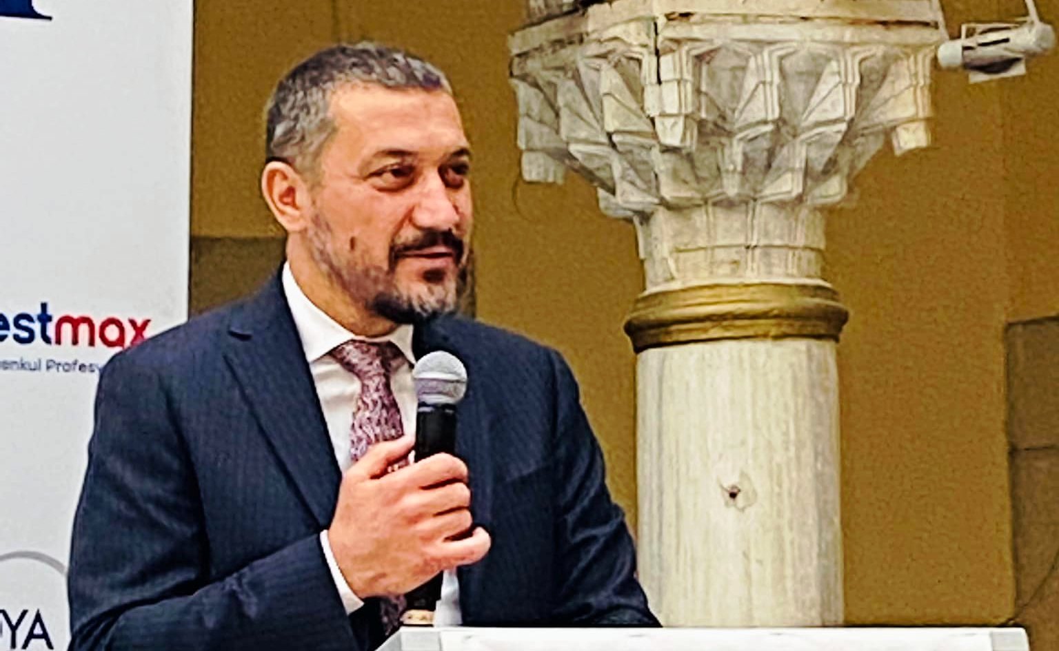 Açıkgöz, demokrasi şehitlerini andı