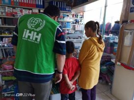 Nevşehir İHH’dan yetim çocuklara kırtasiye desteği…