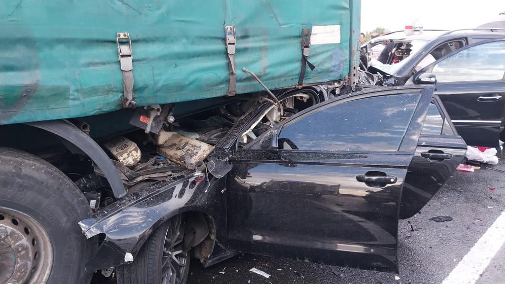 Nevşehir’de dolu yağışı zincirleme kazaya neden oldu: 2 ölü, 8 yaralı