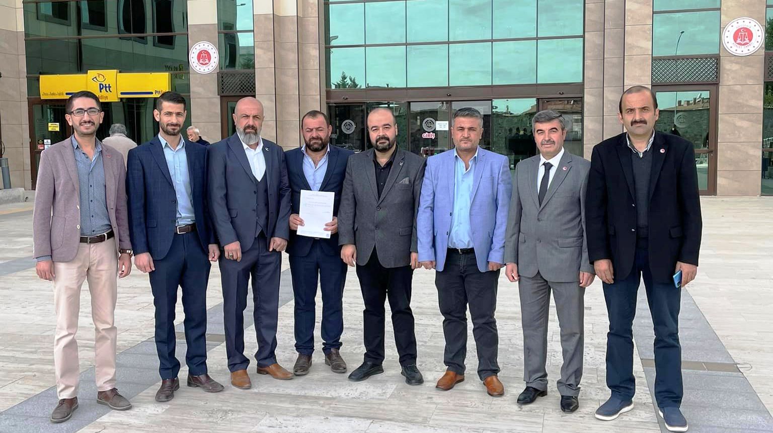 Başkan Altınışık mazbatasını aldı