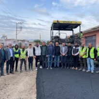 Milletvekili Açıkgöz, Suvermez’de sıcak asfalt çalışmalarını inceledi