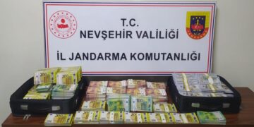 Nevşehir’de bir evde çok sayıda sahte döviz ele geçirildi