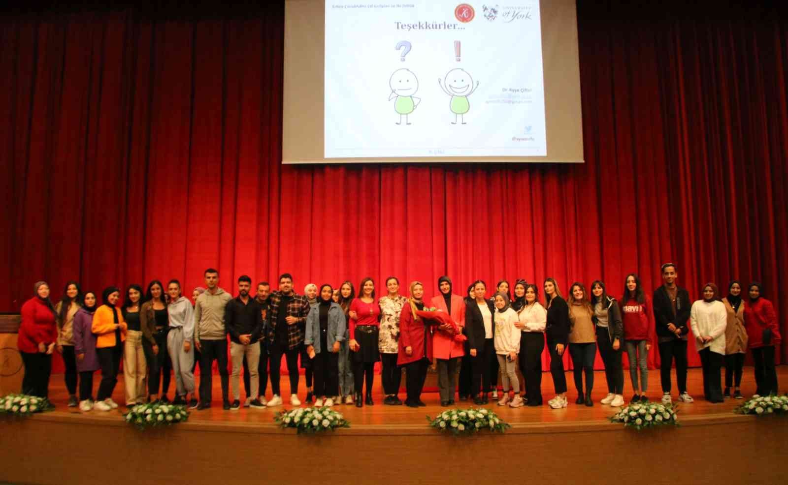 NEVÜ’de “Erken Çocuklukta Dil Gelişimi ve İki Dillilik” konulu konferans düzenlendi