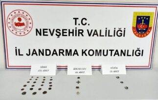 Nevşehir’de tarihi eser operasyonunda sikke ve takılar yakalandı