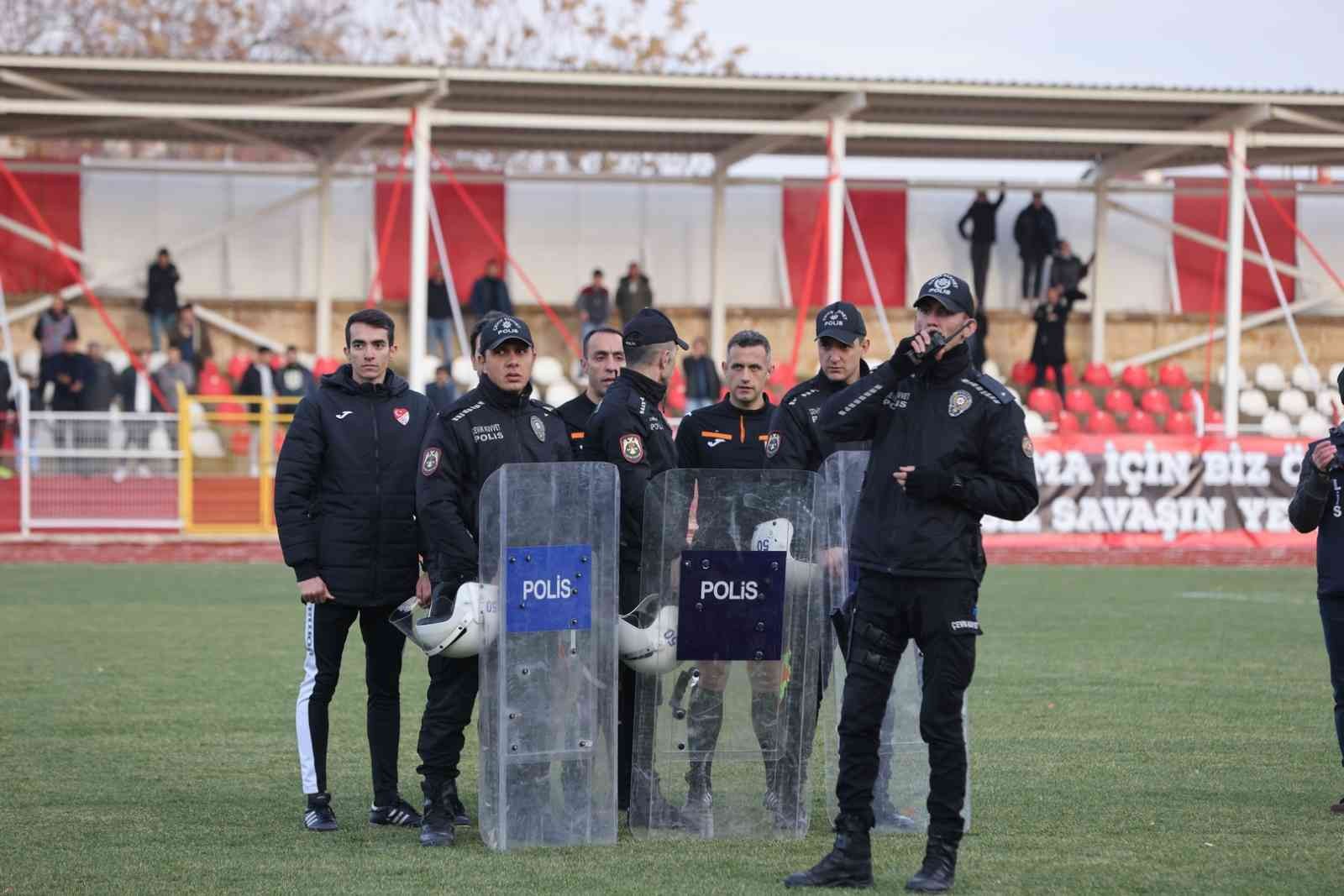 Belediye Başkanı Savran’dan maçın hakemine sert tepki