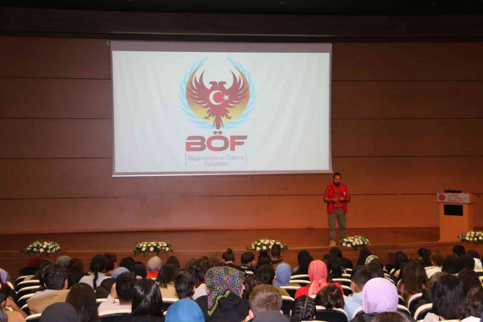 NEVÜ’de “El Ele Güvenli Geleceğe” konulu konferans