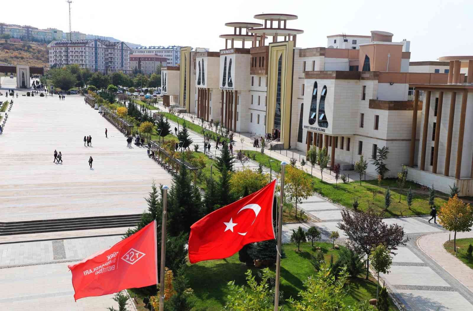 NEVÜ ile Opole Üniversitesi arasında ‘Alman Dili Eğitimi’ alanında ‘Erasmus+ Anlaşması’ imzalandı