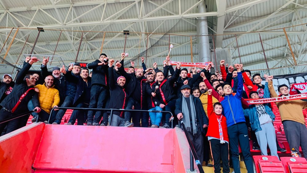 Nevşehir Belediyespor’u Eskişehir’de de yalnız bırakmadılar