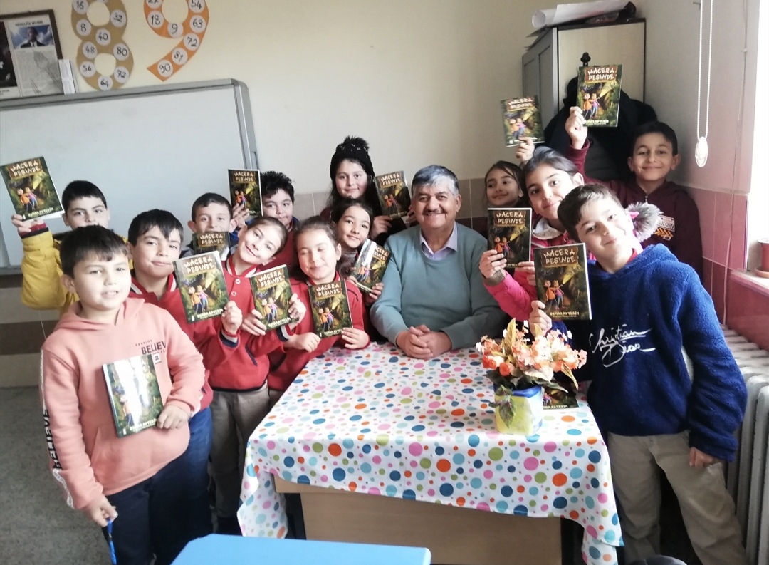 ÖĞRENCİLER AYTEKİN’İN YENİ ÖYKÜLERİNİ SEVDİLER