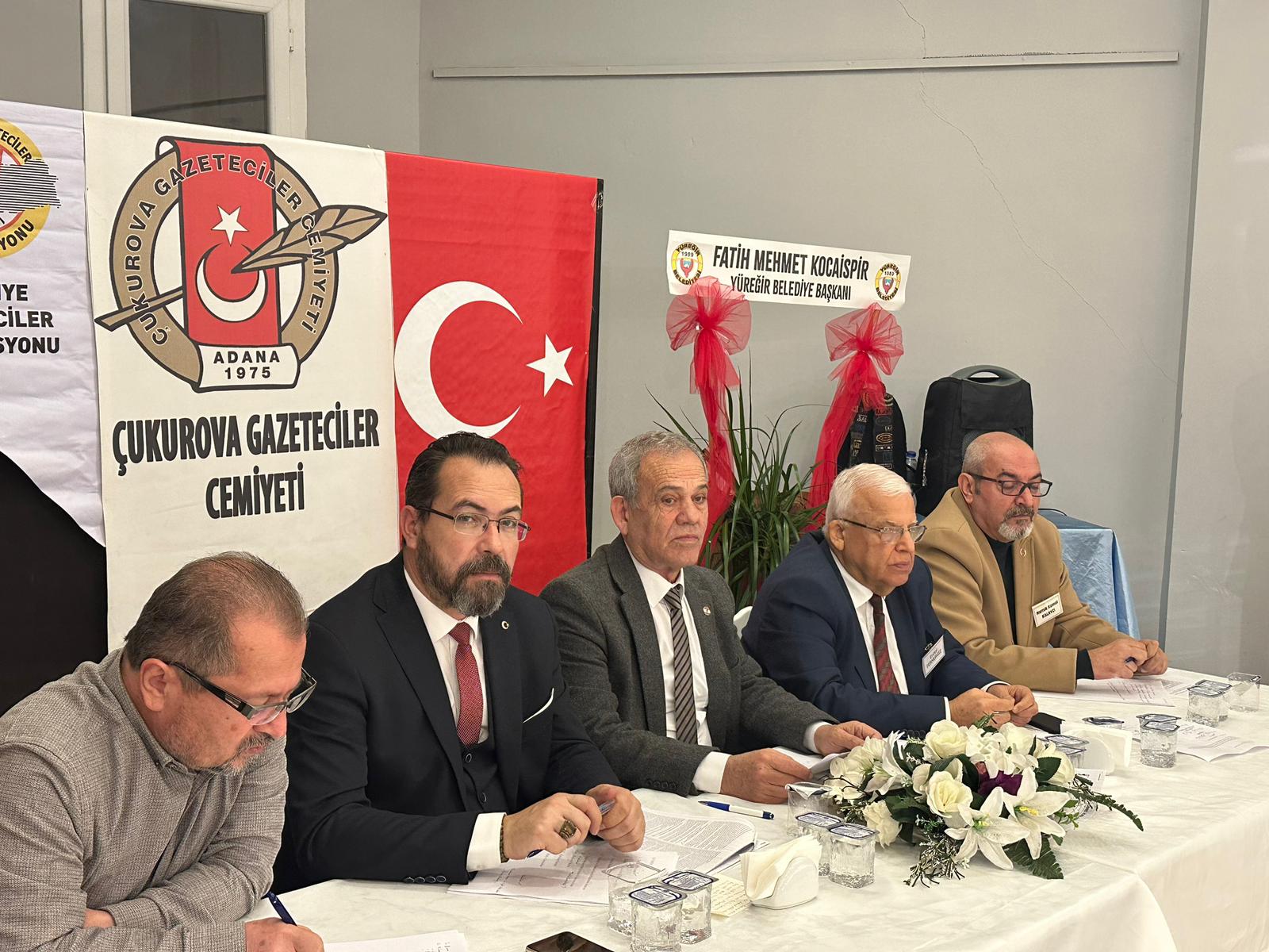 TGF yönetimi Çukurova Gazeteciler Cemiyeti’nin genel kuruluna katıldı