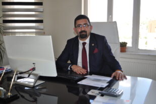 Gazetecilerin önündeki engellerin ortadan kalktığı bir yıl olsun