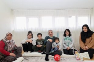 “DİNLEMEDEN, SEVMEDEN, GÖNÜLLERE GİRMEDEN OLMAZ”