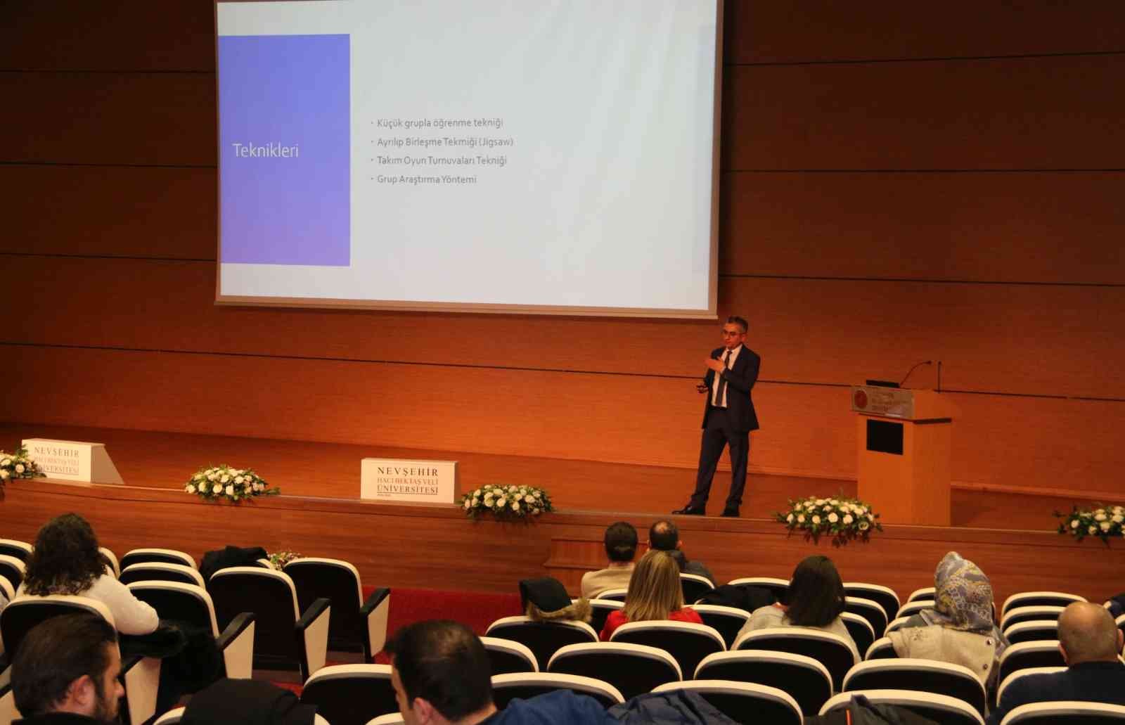 Rektör Aktekin “NEVÜ Eğitici Eğitimleri” programına katıldı